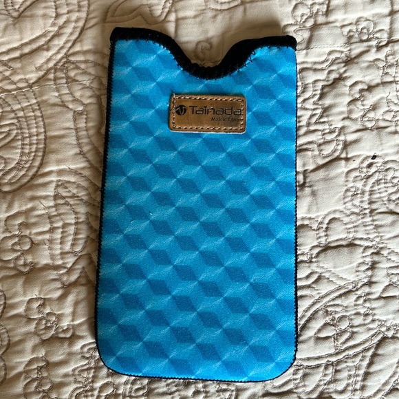 New phone holder for belt - Picture 1 of 4